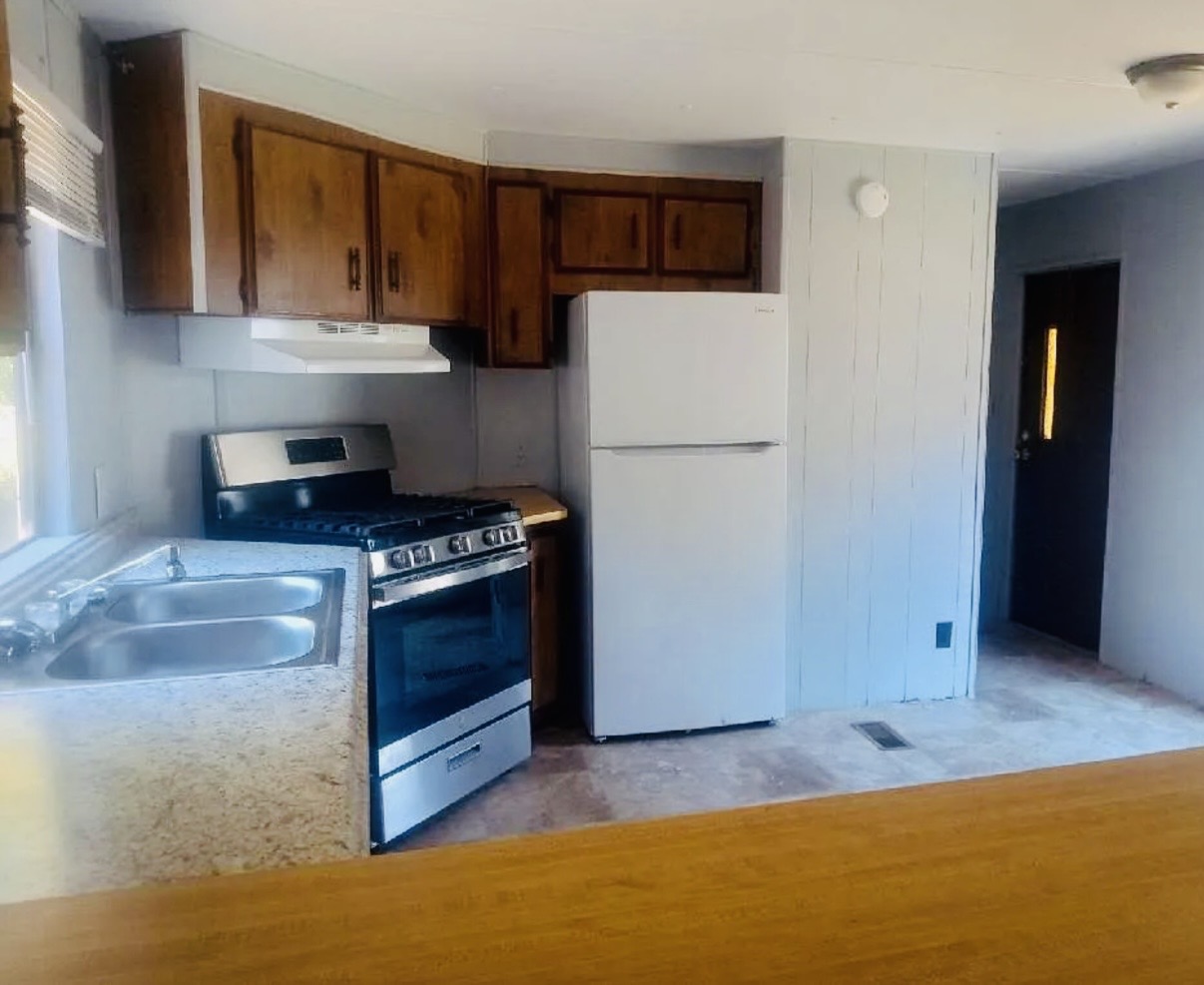 Kitchen in a Stonewall rental home